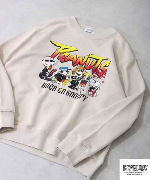 PEANUTS(ピーナッツ)の「PEANUTS スヌーピー ヘビーウェイト ロック スウェット トレーナー(スウェット・レディース・ネイビー系2/アイボリー系1/ネイビー/アイボリー/ブラック/ブラック系2/ネイビー系1/アイボリー系2/ブラック系1・M/L/LL)」の6枚目の写真