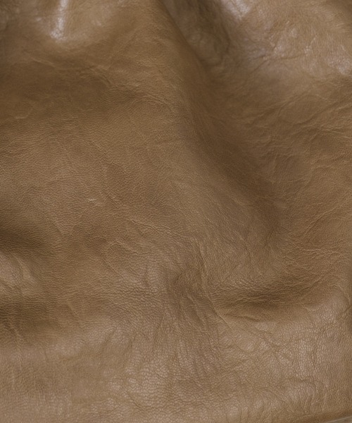 Actually(アクチュアリー)の「フェイクレザー 巾着バッグ(ショルダーバッグ・レディース・ブラウン/ブラック・フリー)」の20枚目の写真