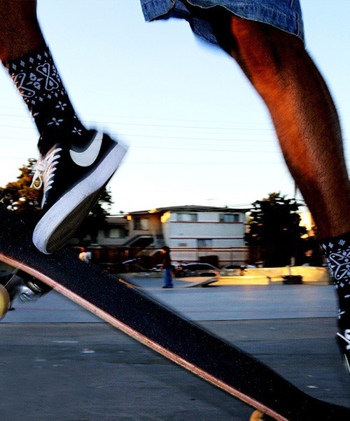 COOKMAN(クックマン)の「Cookman クックマン ソックス Crew Socks Bandanna Cross バンダナ ソックス(ソックス/靴下・メンズ・ホワイト/ブラック/ネイビー/ブラック×レッド/グレー/ダークグリーン・FREE)」の7枚目の写真