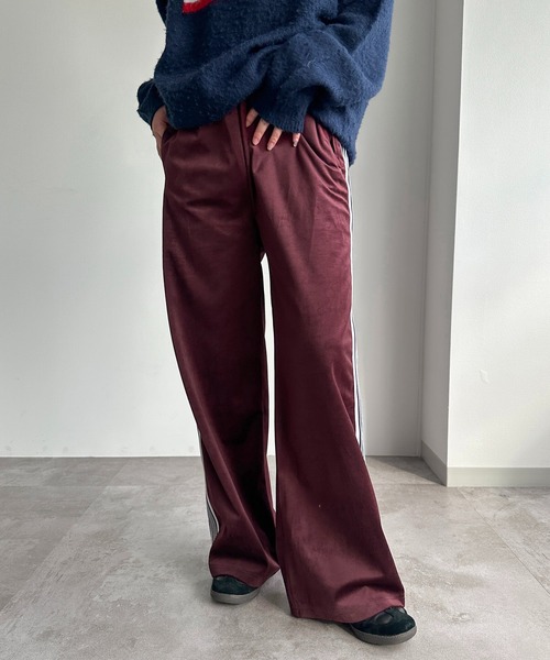 apres jour mignon(アプレジュールミニョン)の「ベロアラインパンツ【ZOZOTOWN限定アイテム】(その他パンツ・レディース・ネイビー/ボルドー/グレー・SMALL/X-LARGE/MEDIUM)」の4枚目の写真