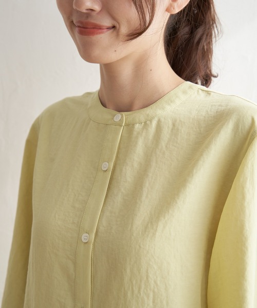 ikka(イッカ)の「前後2WAYバンドカラーシャツ(シャツ/ブラウス・レディース・グレー/ブルー/オフホワイト/グリーン系その他・S/M/L)」の17枚目の写真