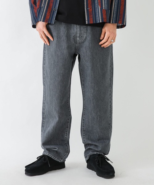 URBAN RESEARCH Sonny Label（アーバンリサーチサニーレーベル）の「デニムワイドストレートパンツ（デニムパンツ・メンズ・ブラック/インディゴブルー・SMALL/MEDIUM/LARGE）」の2枚目の写真