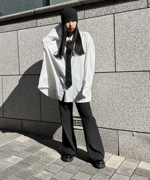 LVEU.(ラブユ.)の「【LVEU.】シンプルオーバーシャツ / トップス シャツ オーバー ビッグサイズ ビック 布帛 シンプル ブラック ホワイト ブルー 水色(シャツ/ブラウス・レディース・ホワイト/ブラック/ブルー・FREE)」の8枚目の写真