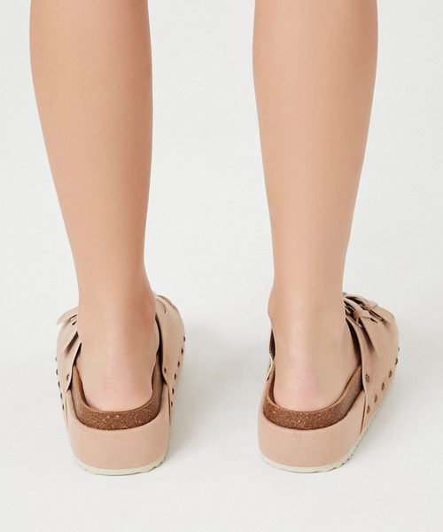 FOREVER 21（フォーエバー トゥエンティーワン）の「厚底ベルトサンダル（スリッポン・レディース・ブラック/ベージュ・23.0cm/24.0cm/25.0cm）」の5枚目の写真