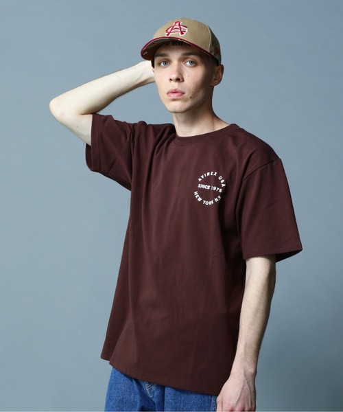 AVIREX(アヴィレックス)の「VARSITY LOGO T-SHIRT 2.0 / バーシティ ロゴ Tシャツ2.0 / AVIREX / アヴィレックス(Tシャツ/カットソー・メンズ・ブラック/ホワイト系2/サックスブルー/ネイビー/マスタード/ブラウン/ダークグリーン系/ピンク・L/M/XL/2XL)」の22枚目の写真