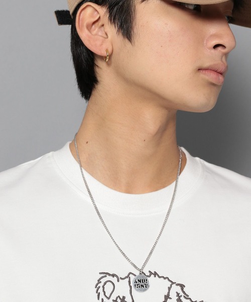 Anui(アニュイ)の「【UNISEX】Anuiスラッシュロゴネックレス(ネックレス・レディース・シルバー・FREE)」の3枚目の写真