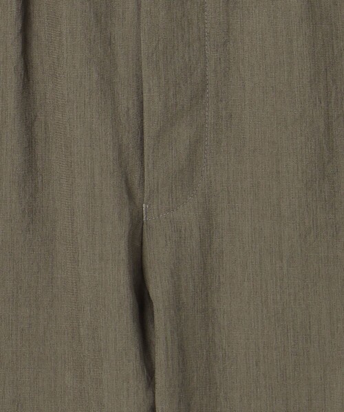 UNITED ARROWS（ユナイテッドアローズ）の「オールギャザー イージーパンツ（その他パンツ・メンズ・ダークグレー/ブラック/オリーブ・S/M/L/XL）」の21枚目の写真