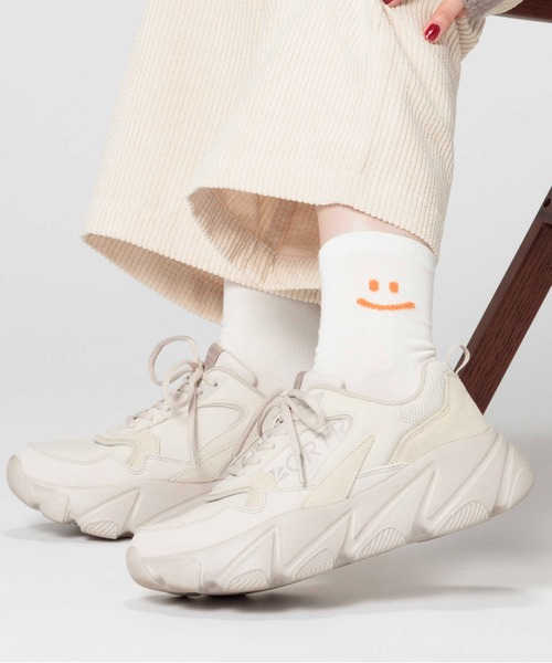 Right-on（ライトオン）の「【BASIC SOCKS】サイドスマイル ソックス（ソックス/靴下・レディース・オフホワイト/グレー/ブラック・フリー）」の4枚目の写真