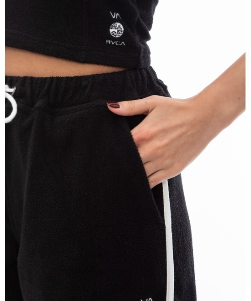 RVCA(ルーカ)の「RVCA レディース 【ALL TIME COLLECTION】 ALLTIME TERRY CLOTH TRACK SHORTS ショートパンツ 【2024年夏モデル】/ルーカドローコード付きボトムス(その他パンツ・レディース・ネイビー/ブラック/オフホワイト・MEDIUM/SMALL)」の9枚目の写真