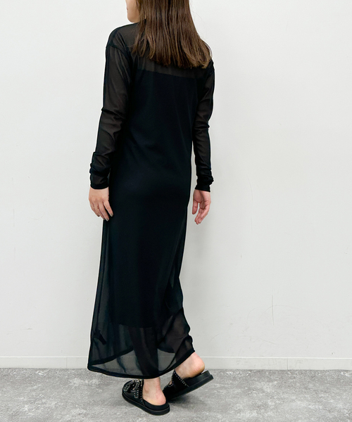 U by SPICK&SPAN（ユーバイスピックアンドスパン）の「ロングシアーワンピース（ワンピース・レディース・ブラック/ブルー・FREE）」の5枚目の写真