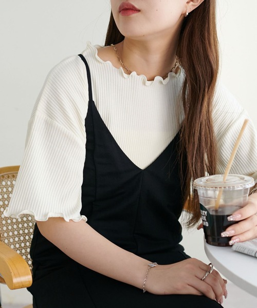 DISCOAT（ディスコート）の「【新色追加!/22色展開】リブメローフレア5分袖≪WEB限定≫（Tシャツ/カットソー・レディース・ブラック/アイボリー/ホワイト×ブラック/ホワイト/ピンク/ライム/ブラック×ホワイト/ホワイト系その他/オレンジ/グレイッシュベージュ/サーモンピンク/グリーン系その他2/クリア/ブラウン系その他/カーキ/インディゴブルー/ブルー/レッド/ネイビー/モカ/ブラウン系その他2/ミント・MEDIUM）」の2枚目の写真