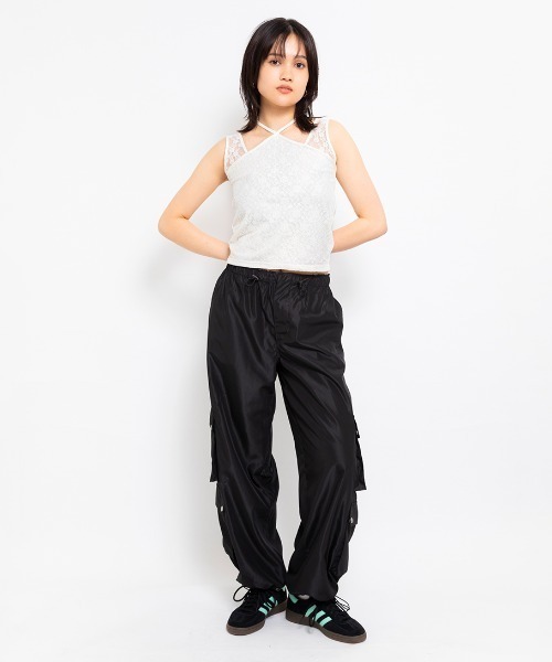 atmos pink（アトモスピンク）の「atmos pink Halter neck lace tank top / アトモス ピンク ホルター ネック レース タンク トップ（タンクトップ・レディース・ブラック/ブラウン/ホワイト・M/S）」の8枚目の写真