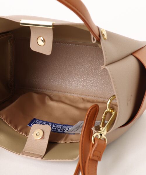 ROOTOTE（ルートート）の「【ROOTOTE】LT.BR.ROOWORK-A　フェイクレザー 合皮 2way ショルダーバッグ トートバッグ 1330 ※（トートバッグ・レディース・グレー/ベージュ/ブラック/ピンク・FREE）」の10枚目の写真