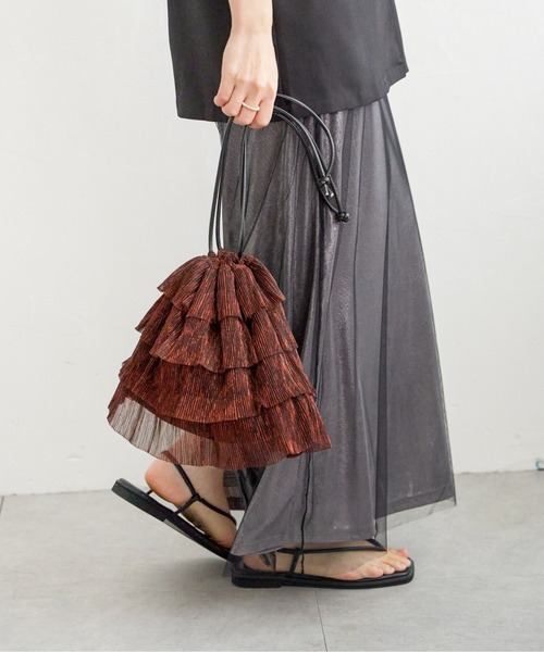 notch.（ノッチ）の「ラメシアープリーツフリル巾着バッグ（ショルダーバッグ・レディース・ブルー系/ブラウン・ONESIZE）」の2枚目の写真