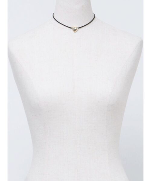 jouetie（ジュエティ）の「ハートモチーフネックレス（ネックレス・レディース・ゴールド/シルバー・FREE）」の6枚目の写真