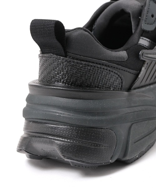 NIKE（ナイキ）の「【NIKE(ナイキ)】V2K ラン（スニーカー・メンズ・グレー/ホワイト/ブラック/チャコール・27.5/26.5）」の12枚目の写真