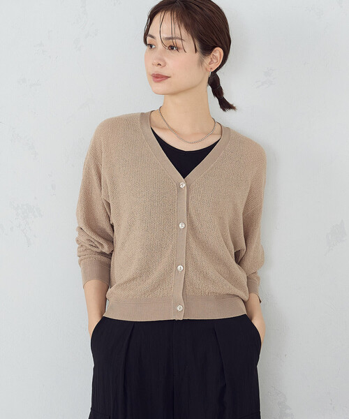 COMME CA ISM(コムサイズム)の「ブークレカーディガン(カーディガン/ボレロ・レディース・ブラック/ベージュ・LARGE/MEDIUM)」の2枚目の写真