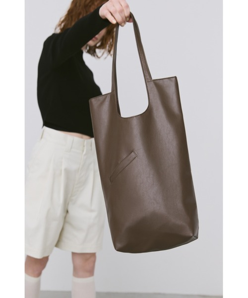 un/neu（アンノイ）の「ミニポケシンプルレクタングルトート（トートバッグ・レディース・シルバー/ブラック/グリーン/ブラウン/レッド・FREE）」の2枚目の写真