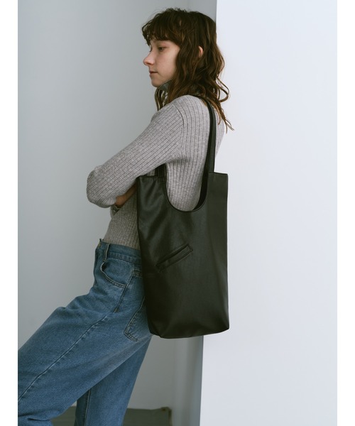 un/neu（アンノイ）の「ミニポケシンプルレクタングルトート（トートバッグ・レディース・シルバー/ブラック/グリーン/ブラウン/レッド・FREE）」の7枚目の写真