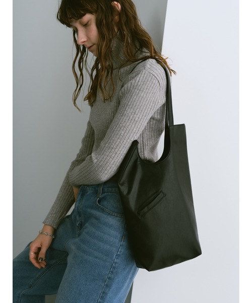 un/neu（アンノイ）の「ミニポケシンプルレクタングルトート（トートバッグ・レディース・シルバー/ブラック/グリーン/ブラウン/レッド・FREE）」の8枚目の写真