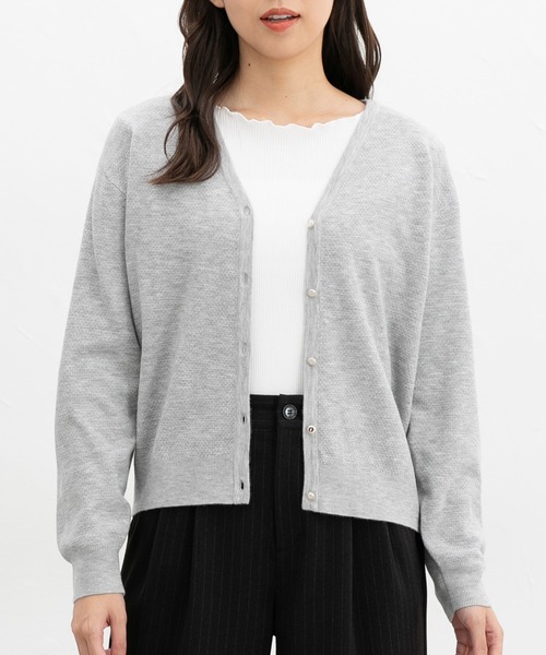 Honeys(ハニーズ)の「ヒアルロン酸Vカーデ(カーディガン/ボレロ・レディース・アイボリー/ブラック/ブルー/杢グレー/モカ・M/L/LL)」の3枚目の写真