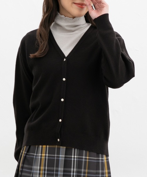 Honeys(ハニーズ)の「ヒアルロン酸Vカーデ(カーディガン/ボレロ・レディース・アイボリー/ブラック/ブルー/杢グレー/モカ・M/L/LL)」の2枚目の写真