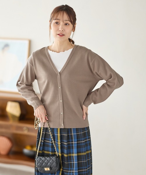 Honeys(ハニーズ)の「ヒアルロン酸Vカーデ(カーディガン/ボレロ・レディース・アイボリー/ブラック/ブルー/杢グレー/モカ・M/L/LL)」の15枚目の写真