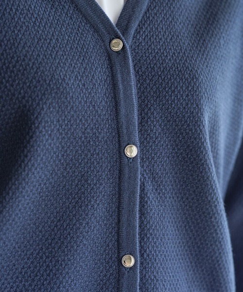 Honeys(ハニーズ)の「ヒアルロン酸Vカーデ(カーディガン/ボレロ・レディース・アイボリー/ブラック/ブルー/杢グレー/モカ・M/L/LL)」の8枚目の写真