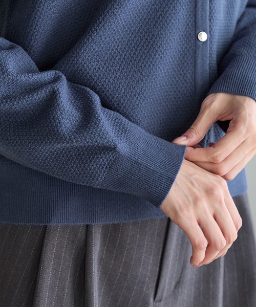 Honeys(ハニーズ)の「ヒアルロン酸Vカーデ(カーディガン/ボレロ・レディース・アイボリー/ブラック/ブルー/杢グレー/モカ・M/L/LL)」の9枚目の写真