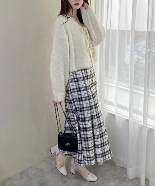 INGNI(イング)の「【WEB限定】フロントリボンブークレーニットカーディガン(カーディガン/ボレロ・レディース・アイボリー/ミント/サックスブルー/ピンク/グレー・M)」の18枚目の写真