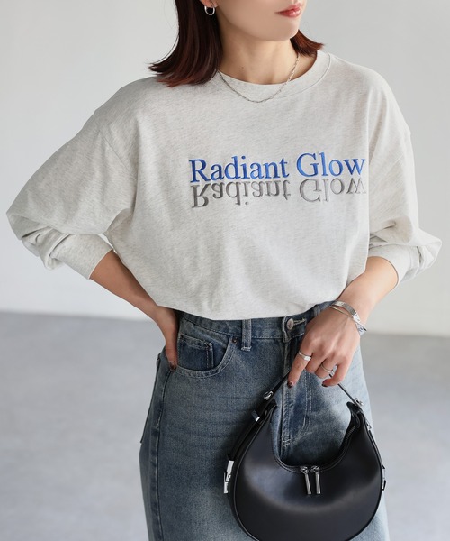 Riberry(リベリー)の「反転ロゴ刺繍ロンT(Tシャツ/カットソー・レディース・グレー系2/グレー系1/ライトグレー系2/ライトグレー系1/ホワイト×ブラック/ホワイト×ピンク/ホワイト系3/ホワイト系1/ホワイト系2/グレー系3/ホワイト×パープル・FREE)」の16枚目の写真