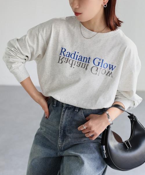 Riberry(リベリー)の「反転ロゴ刺繍ロンT(Tシャツ/カットソー・レディース・グレー系2/グレー系1/ライトグレー系2/ライトグレー系1/ホワイト×ブラック/ホワイト×ピンク/ホワイト系3/ホワイト系1/ホワイト系2/グレー系3/ホワイト×パープル・FREE)」の18枚目の写真