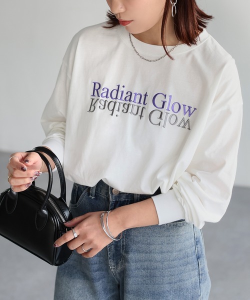Riberry(リベリー)の「反転ロゴ刺繍ロンT(Tシャツ/カットソー・レディース・グレー系2/グレー系1/ライトグレー系2/ライトグレー系1/ホワイト×ブラック/ホワイト×ピンク/ホワイト系3/ホワイト系1/ホワイト系2/グレー系3/ホワイト×パープル・FREE)」の20枚目の写真