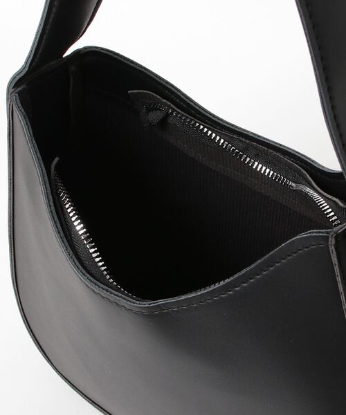 Per sist ence(パーシエンス)の「ワンハンドルハーフムーンショルダーバッグ(ショルダーバッグ・レディース・ホワイト/ブラウン/ダークブラウン/ブラック・FREE)」の7枚目の写真