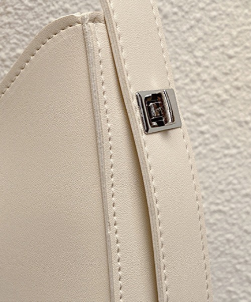 Per sist ence(パーシエンス)の「ワンハンドルハーフムーンショルダーバッグ(ショルダーバッグ・レディース・ホワイト/ブラウン/ダークブラウン/ブラック・FREE)」の15枚目の写真