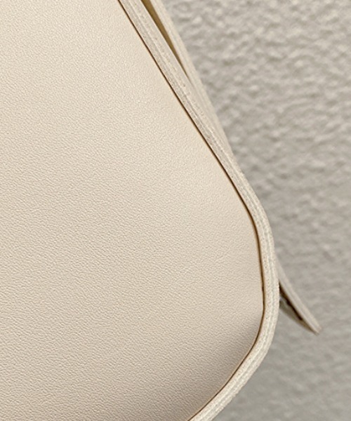 Per sist ence(パーシエンス)の「ワンハンドルハーフムーンショルダーバッグ(ショルダーバッグ・レディース・ホワイト/ブラウン/ダークブラウン/ブラック・FREE)」の17枚目の写真