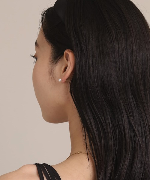 LHME(エルエイチエムイー)の「【WEB限定】“MELLOW”1粒パールピアス/5mm/サージカルステンレス(金属アレルギー対応)【LHME / エルエイチエムイー】(ピアス(両耳用)・レディース・ゴールド・ONE SIZE)」の4枚目の写真