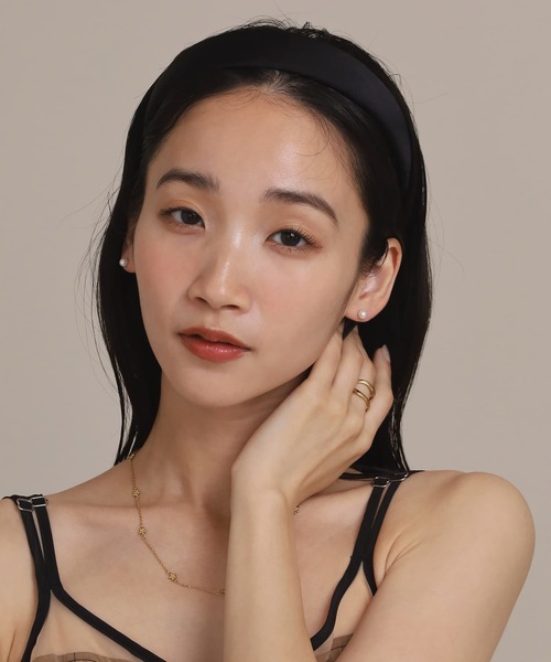 LHME(エルエイチエムイー)の「【WEB限定】“MELLOW”1粒パールピアス/5mm/サージカルステンレス(金属アレルギー対応)【LHME / エルエイチエムイー】(ピアス(両耳用)・レディース・ゴールド・ONE SIZE)」の3枚目の写真