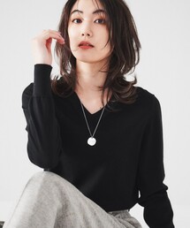 UNTITLED（アンタイトル）の「ウール Vネックプルオーバーニット（ニット/セーター）」