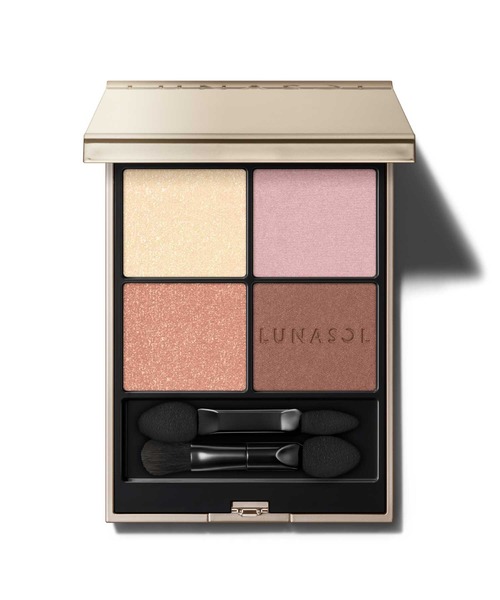 LUNASOL(ルナソル)の「アイカラーレーションN(アイシャドウ・レディース・02 Bitter Romance/03 Urban Classic/01 Nostalgic Time/EX04 Frosted Rose/EX05 Icy Sunlight/EX06 Breath of Air/05 Sunlit Reflet/06 Scented Haze/04 12℃ signs of spring/EX07 Ephemeral Mood/EX09 Unknown Spring/EX08 Alluring Feather/07 Vintage Petal/09 Grape Meadow/08 Autumn Mellow/EX10 Leafy Shade/12 Smoky Quartz/14 Mahogany/16 Morning Glow/11 Savage Rose/10 Deep Rose Quartz/13 Sepia Amber/15 Flawless Clarity/EX11 Roasted Toffee/EX12 Mystic Merge/EX13 Golden Bouquet/17 Neo Depth/18 Harmonized Ray/19 Ash Moon/EX14 Tea Rose/EX15 Spring Concerto・FREE)」の18枚目の写真