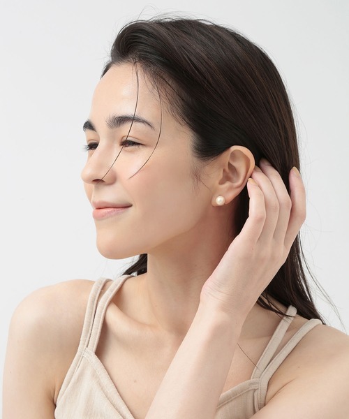 CALIN STANDARD(カリンスタンダード)の「◆金属アレルギー対応◆◆made in japan◆【痛くない】【落ちにくい】【ストレスフリーな着け心地】パール ループフィットイヤリング(イヤリング・レディース・ホワイト/アイボリー・FREE)」の3枚目の写真