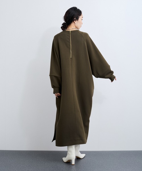 le cercle ADAM ET ROPE'（ルセルクルアダムエロペ）の「フォルムワンピース（ワンピース・レディース・カーキ/ブラック/ライトグレー・FREE）」の9枚目の写真