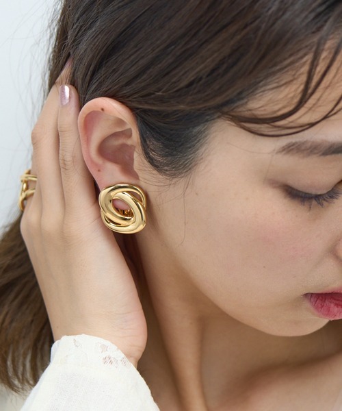 PHILIPPE AUDIBERT(フィリップ オーディベール)の「【PHILIPPE AUDIBERT】クラシカルゴールドイヤリング Bo Balia laiton ※BOC5814(イヤリング・レディース・ゴールド・FREE)」の4枚目の写真