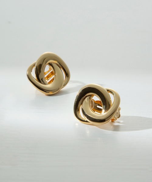 PHILIPPE AUDIBERT(フィリップ オーディベール)の「【PHILIPPE AUDIBERT】クラシカルゴールドイヤリング Bo Balia laiton ※BOC5814(イヤリング・レディース・ゴールド・FREE)」の2枚目の写真