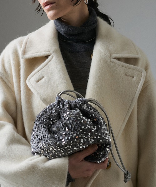 SALON adam et rope'（サロン アダム エ ロペ）の「スパンコールベロアバッグ（ハンドバッグ・レディース・ブラック/グレー・FREE）」の13枚目の写真