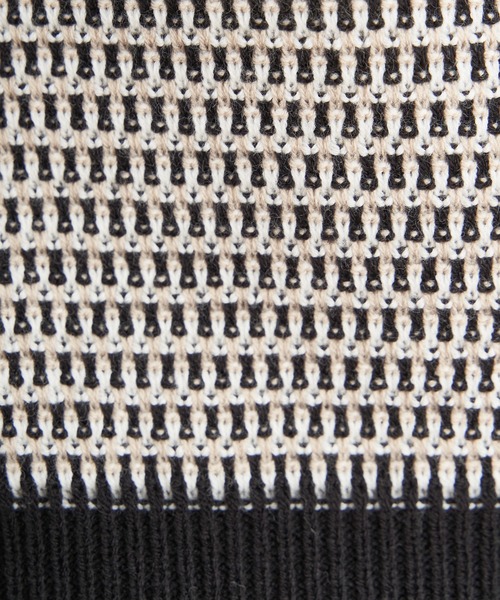 ikka（イッカ）の「幾何ジャガードニットプルオーバー（ニット/セーター・レディース・ベビーピンク/ブラック/ブルー/オフホワイト・L/M/S）」の10枚目の写真