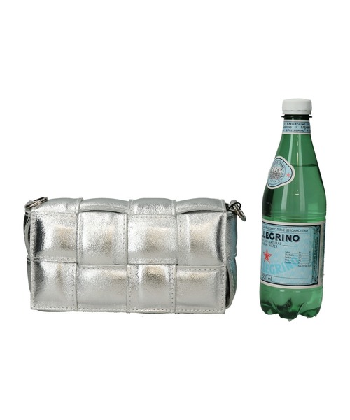 andrea cardone（アンドレアカルドネ）の「【ANDREA CARDONE】イントレチャートレザーショルダーバッグ(Q56415)（ショルダーバッグ・レディース・シルバー・ALL）」の14枚目の写真