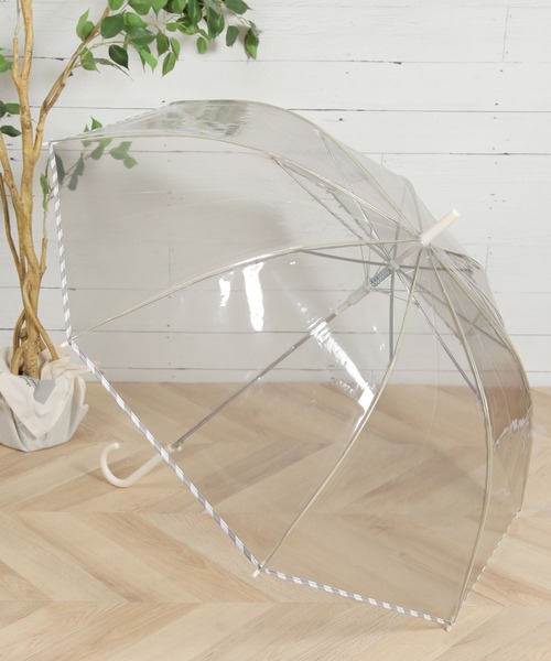 studio CLIP(スタディオクリップ)の「クリアパイピングビニール傘(長傘・レディース・グレー/ホワイト/ネイビー/ダークブルー/オフホワイト/ベージュ/スカイブルー・FREE)」の3枚目の写真