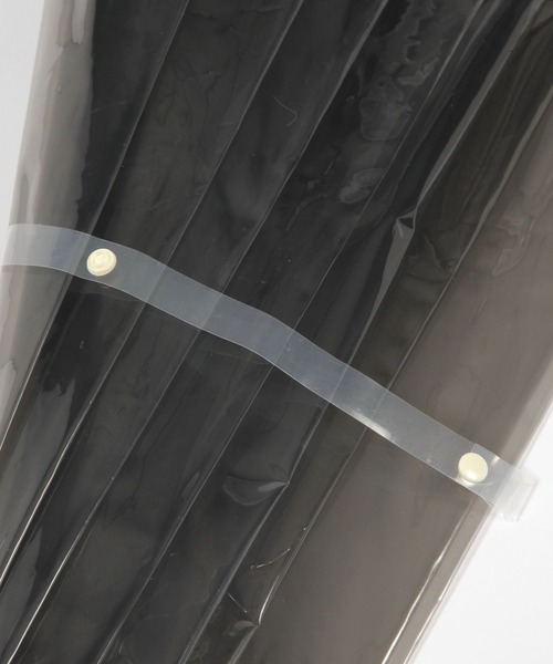 studio CLIP(スタディオクリップ)の「クリアパイピングビニール傘(長傘・レディース・グレー/ホワイト/ネイビー/ダークブルー/オフホワイト/ベージュ/スカイブルー・FREE)」の20枚目の写真