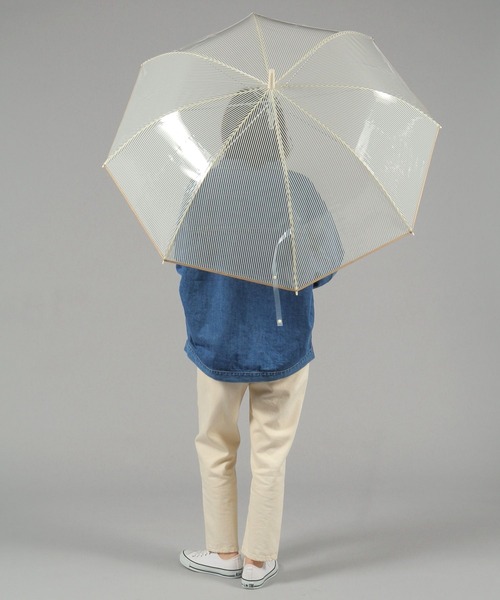 studio CLIP(スタディオクリップ)の「クリアパイピングビニール傘(長傘・レディース・グレー/ホワイト/ネイビー/ダークブルー/オフホワイト/ベージュ/スカイブルー・FREE)」の13枚目の写真